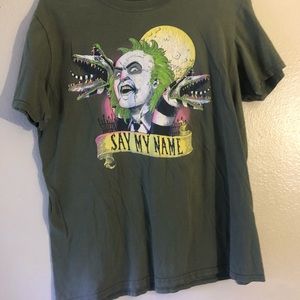 Size medium beetle juice shirt.